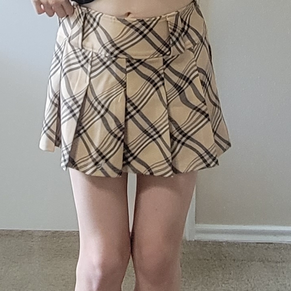 I am Gia Plaid Carmel Pleated Skirt